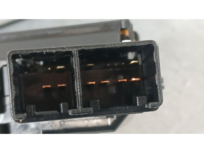 Recambio de mando limpia para toyota yaris (_p13_) 1.5 hybrid (nhp130_) referencia OEM IAM   