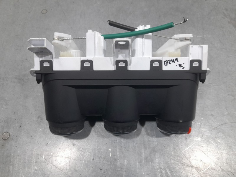 Recambio de mando calefaccion / aire acondicionado para renault clio v (b7_) 1.0 sce 75 (b7m5) referencia OEM IAM 275107544R  