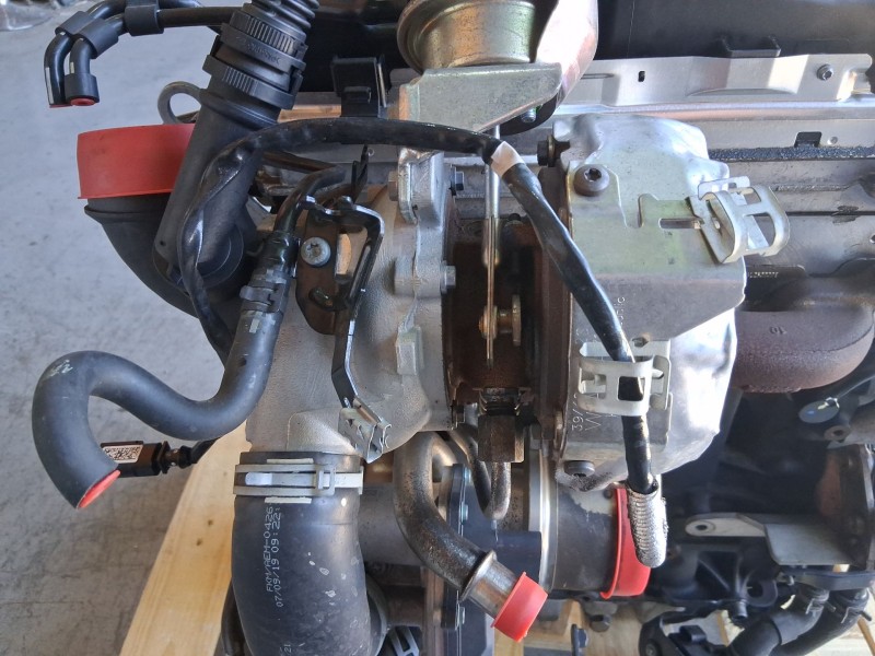 Recambio de motor completo para seat leon (5f1) 2.0 tdi referencia OEM IAM DFFA 04L100090P 