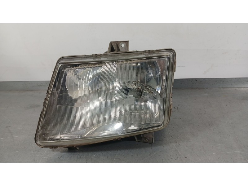 Recambio de faro izquierdo para mercedes-benz vito furgoneta (w638) 110 cdi 2.2 (638.094) referencia OEM IAM A638820006164  