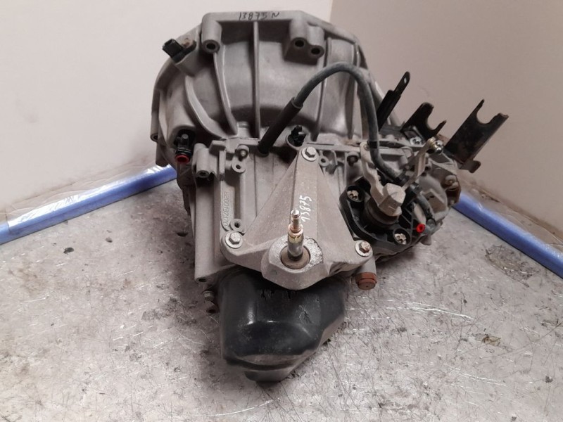 Recambio de caja cambios para nissan micra (k12e) acenta referencia OEM IAM JH3148 C045520 5VELOCIDADES