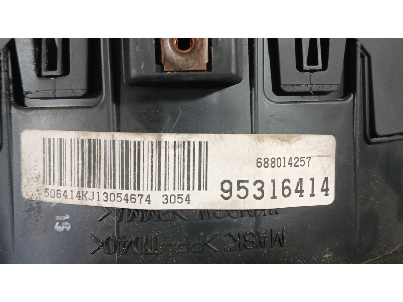Recambio de cuadro instrumentos para chevrolet cruze hatchback (j305) 1.7 d referencia OEM IAM 95465125  