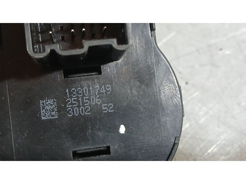 Recambio de mando luces para chevrolet cruze hatchback (j305) 1.7 d referencia OEM IAM 25957704  