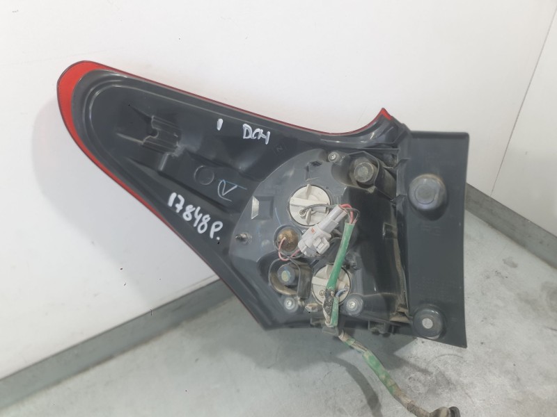 Recambio de piloto trasero derecho exterior para toyota auris (-e18) 1.8 hybrid (zwee186) referencia OEM IAM 8155102730  
