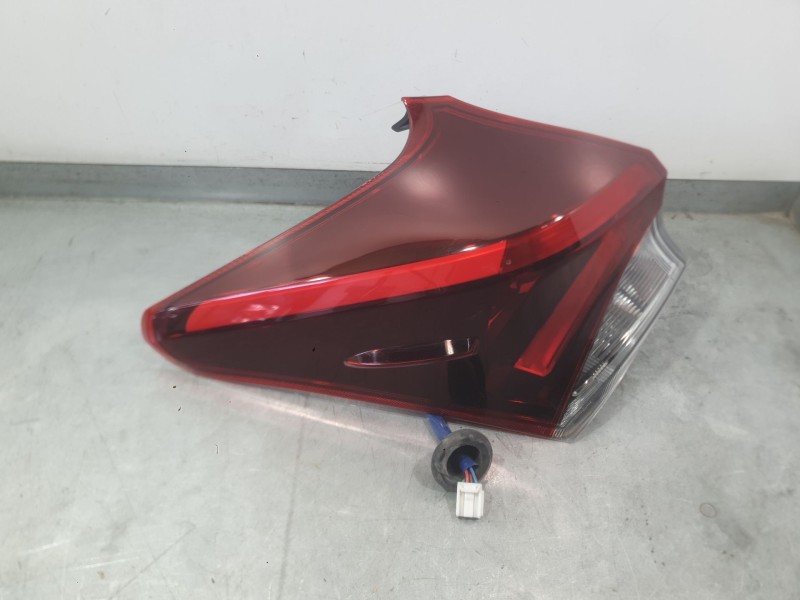 Recambio de piloto trasero izquierdo exterior para toyota auris (-e18) 1.8 hybrid (zwee186) referencia OEM IAM 8156102730  