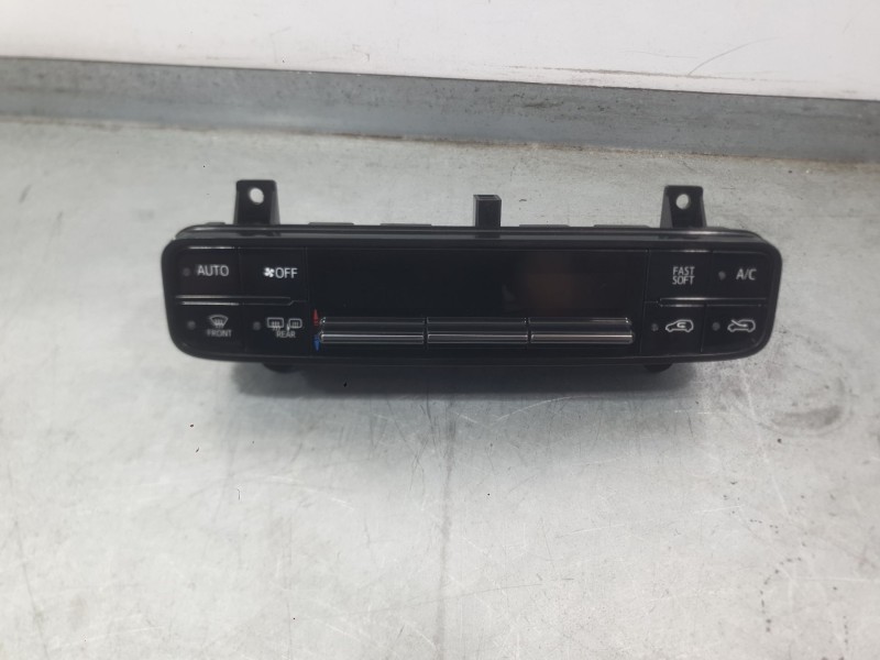 Recambio de mando climatizador para toyota auris (-e18) 1.8 hybrid (zwee186) referencia OEM IAM 5590002820  