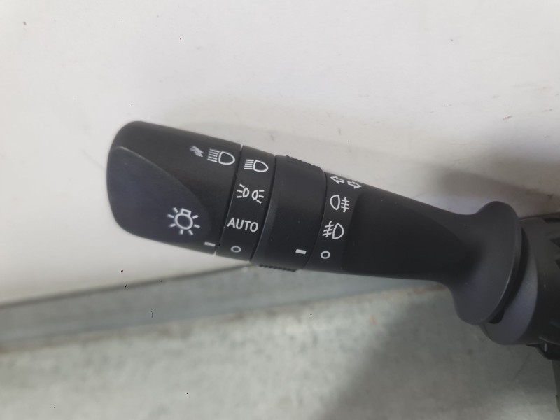 Recambio de mando luces para toyota auris (-e18) 1.8 hybrid (zwee186) referencia OEM IAM 8414002730  8465202540