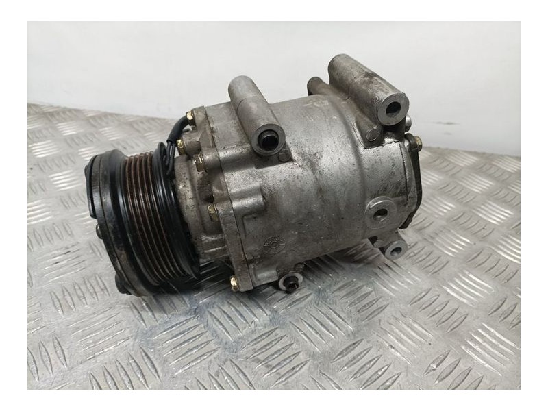 Recambio de compresor aire acondicionado para ford focus berlina (cak) trend referencia OEM IAM 1779107  