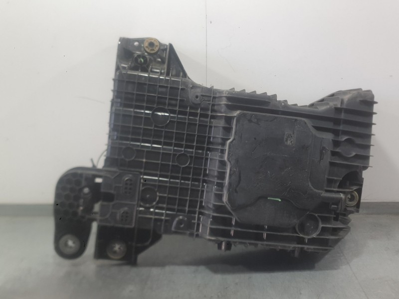 Recambio de deposito adblue para peugeot 3008 ii suv (mc_, mr_, mj_, m4_) 1.6 bluehdi 100 referencia OEM IAM 9810666280  