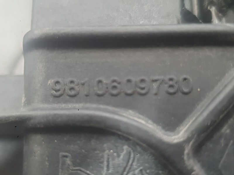 Recambio de deposito adblue para peugeot 3008 ii suv (mc_, mr_, mj_, m4_) 1.6 bluehdi 100 referencia OEM IAM 9810666280  
