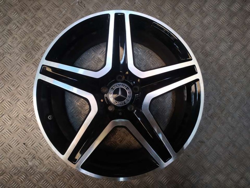 Recambio de juego llantas aluminio para mercedes-benz clase gla (w156) gla 200 (156.943) referencia OEM IAM 8X19 5 TORN ET 435 A