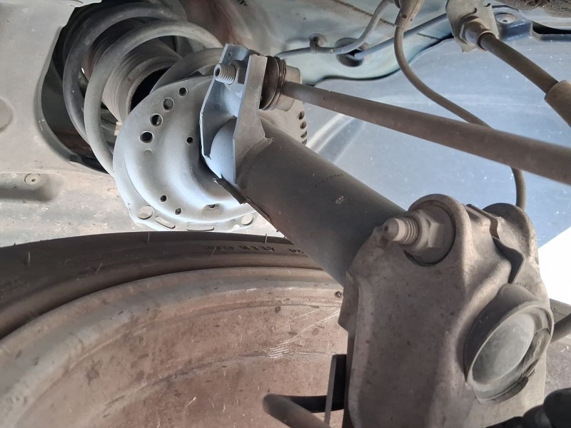 Recambio de amortiguador delantero derecho para cupra formentor (km7, kmp) 1.5 tsi referencia OEM IAM 5WA413024C  