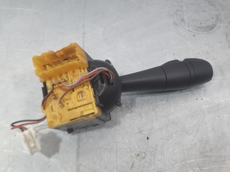 Recambio de mando luces para renault clio iv (bh_) 0.9 tce 90 referencia OEM IAM 255405718R  8201168016