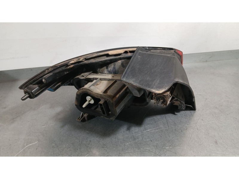 Recambio de piloto trasero derecho exterior para opel corsa f (p2jo) 1.2 (68) referencia OEM IAM 9829317280  
