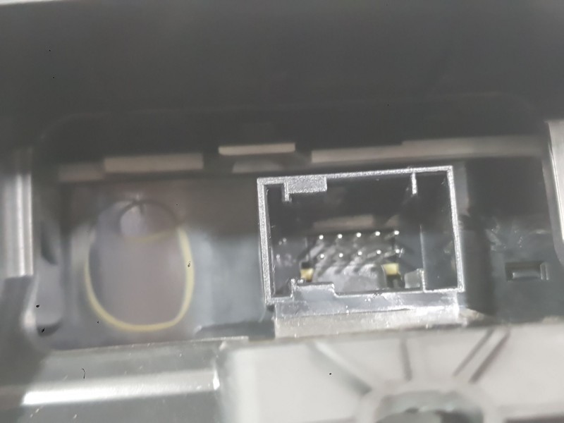 Recambio de mando multifuncion para peugeot 2008 ii (ud_, us_, uy_, uj_, ur_, uc_) 1.2 puretech 130 referencia OEM IAM   