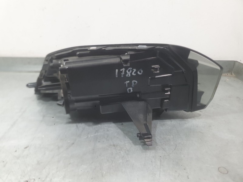 Recambio de piloto trasero derecho exterior para peugeot 2008 ii (ud_, us_, uy_, uj_, ur_, uc_) 1.2 puretech 130 referencia OEM 