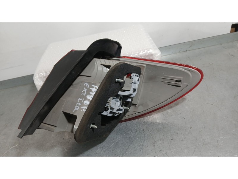 Recambio de piloto trasero izquierdo exterior para mercedes-benz clase b sports tourer (w246, w242) b 180 cdi (246.200) referenc
