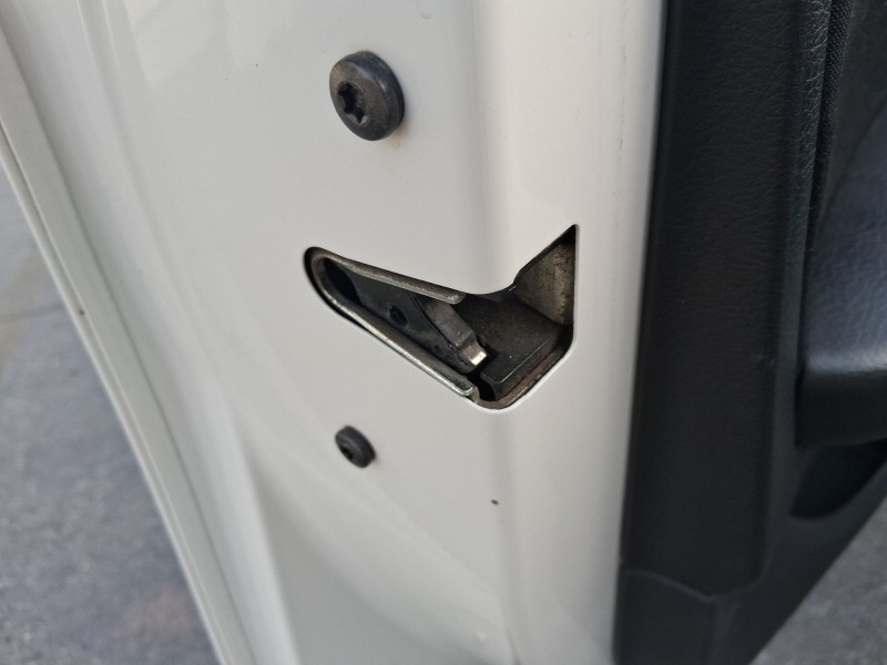 Recambio de cerradura puerta delantera izquierda para bmw 1 (f20) 118 i referencia OEM IAM 51217202143  