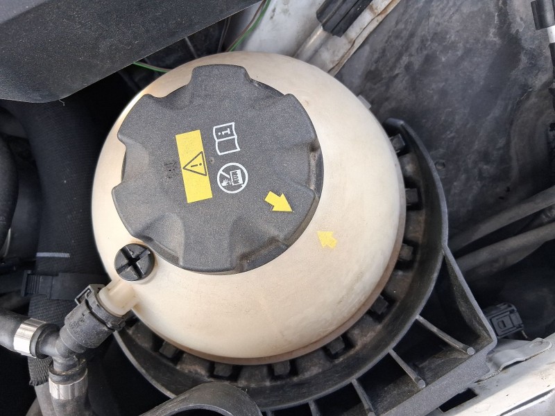 Recambio de deposito expansion para bmw 1 (f20) 118 i referencia OEM IAM 17137642158  