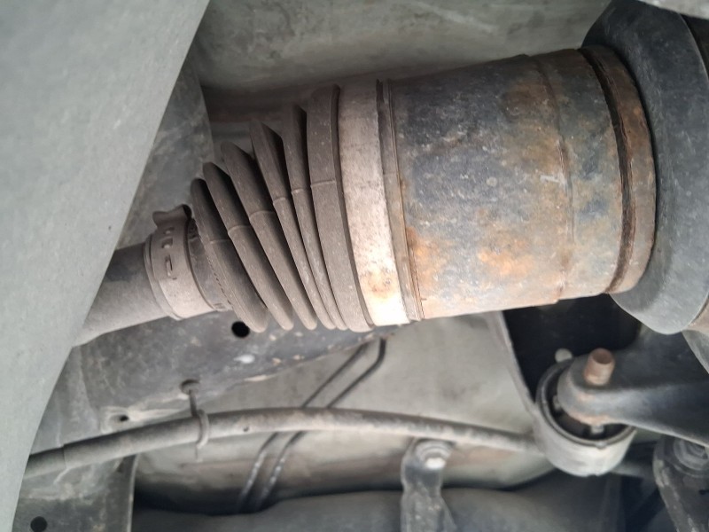 Recambio de transmision trasera izquierda para bmw 1 (f20) 118 i referencia OEM IAM 33207609351  