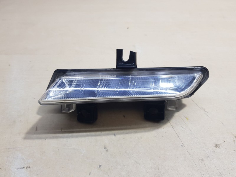 Recambio de piloto delantero derecho para renault captur life referencia OEM IAM 266059493R  