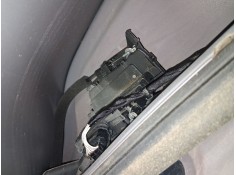 CERRADURA PUERTA TRASERA IZQUIERDA 825015591R 