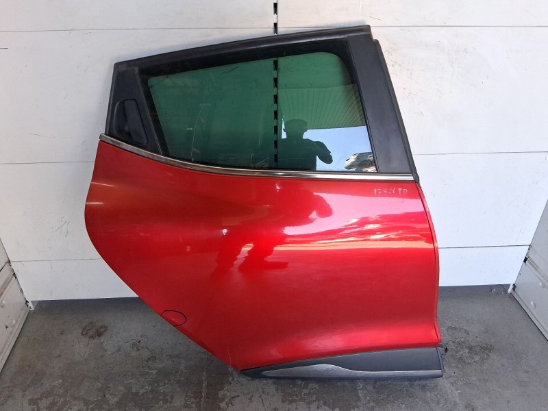 Recambio de puerta trasera derecha para renault clio iv (bh_) 0.9 tce 90 referencia OEM IAM 821008626R TOCADA 