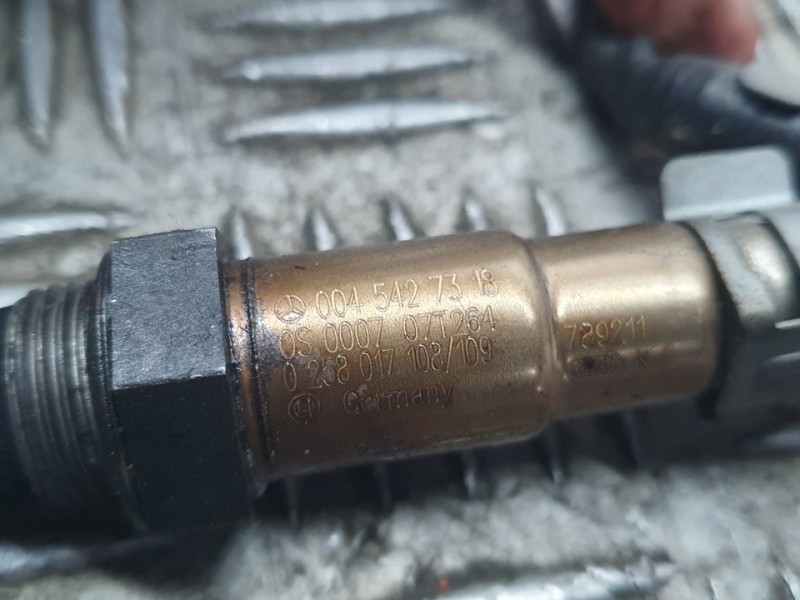 Recambio de sonda lambda para mercedes-benz clase e (w211) berlina e 220 cdi (211.008) referencia OEM IAM 0045427318 0258017108 