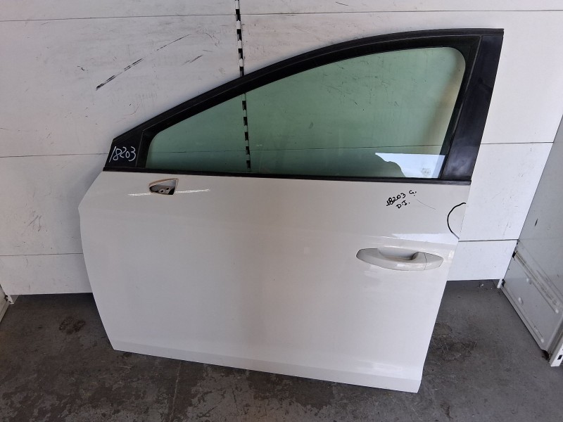 Recambio de puerta delantera izquierda para seat leon (5f1) 1.6 tdi referencia OEM IAM 5F4831055A TOCADA 