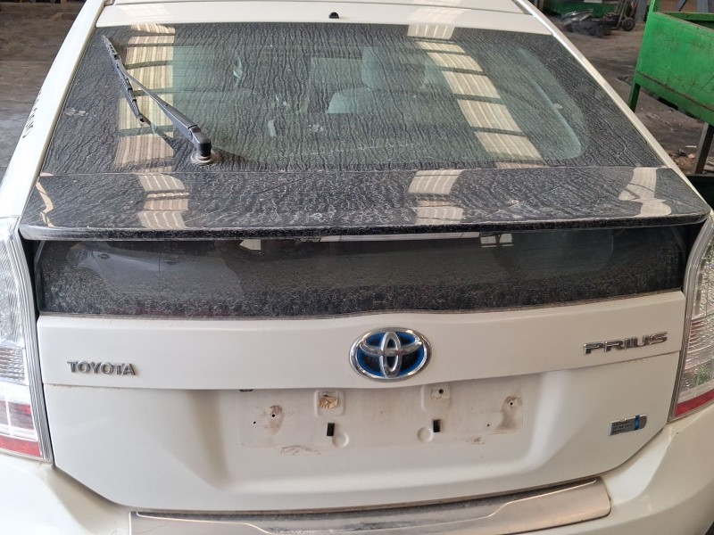 Recambio de porton trasero para toyota prius (_w3_) 1.8 hybrid (zvw3_) referencia OEM IAM 6700547232  