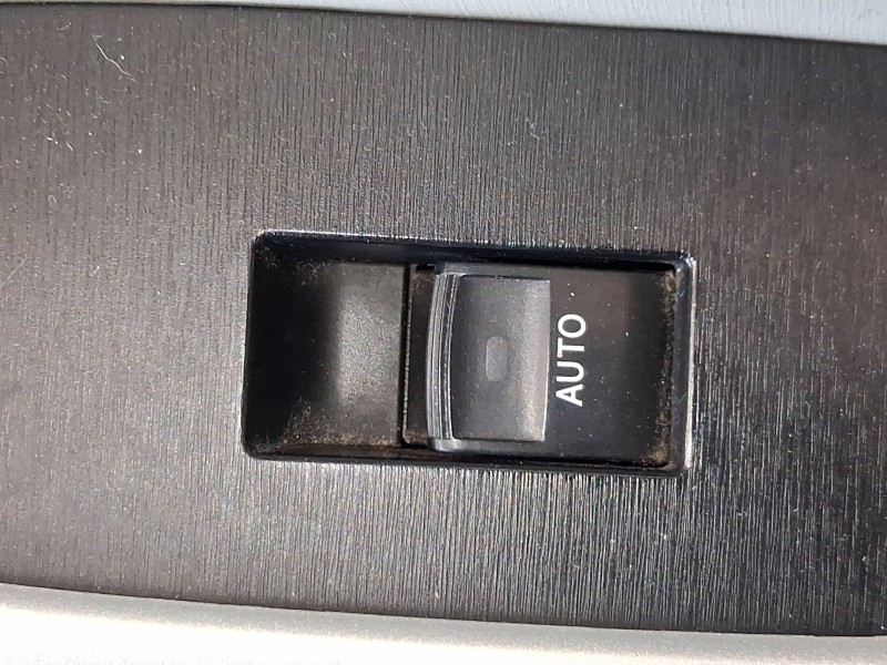 Recambio de mando elevalunas delantero derecho para toyota prius (_w3_) 1.8 hybrid (zvw3_) referencia OEM IAM 8481033120  