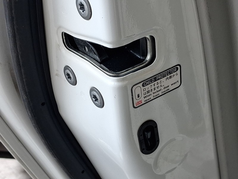 Recambio de cerradura puerta trasera izquierda para toyota prius (_w3_) 1.8 hybrid (zvw3_) referencia OEM IAM 6906047070  