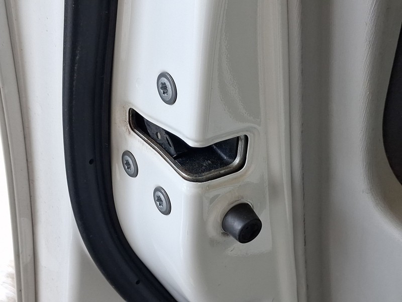 Recambio de cerradura puerta delantera izquierda para toyota prius (_w3_) 1.8 hybrid (zvw3_) referencia OEM IAM 6904052340  