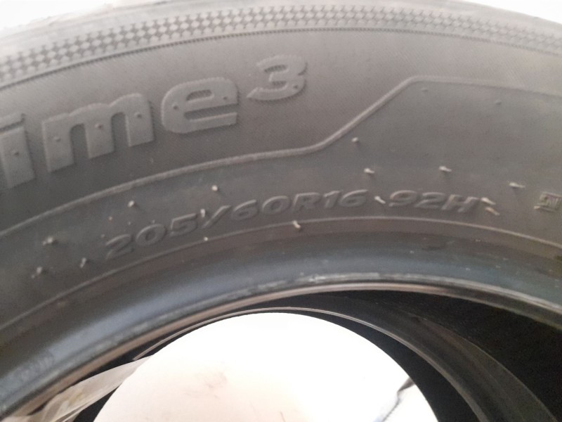 Recambio de neumatico pareja para neumaticos reutilizados - referencia OEM IAM 205601692H HANKOOK 205/60/16/92H
