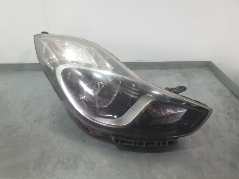 Recambio de faro derecho para hyundai ix20 (jc) 1.4 referencia OEM IAM 921021K000  