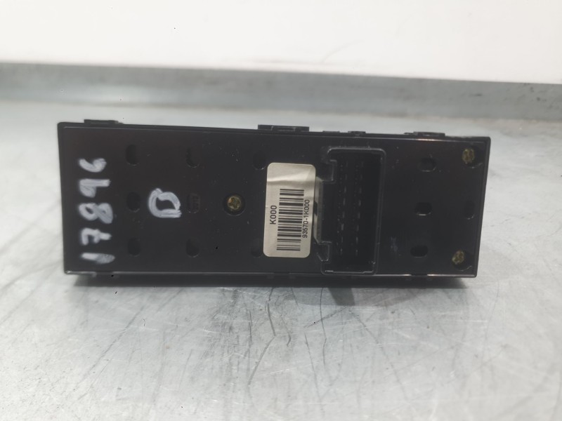 Recambio de mando elevalunas delantero izquierdo para hyundai ix20 (jc) 1.4 referencia OEM IAM 935701K0504X C/MANDO RETROVISOR 