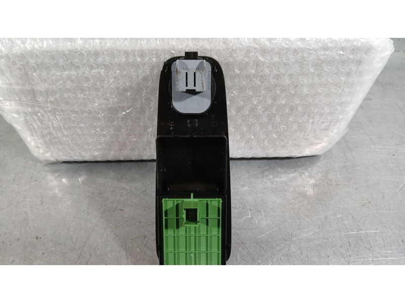 Recambio de mando elevalunas delantero izquierdo para challenger trigano autocarabana (250_) 150 multijet 2.3 d referencia OEM I