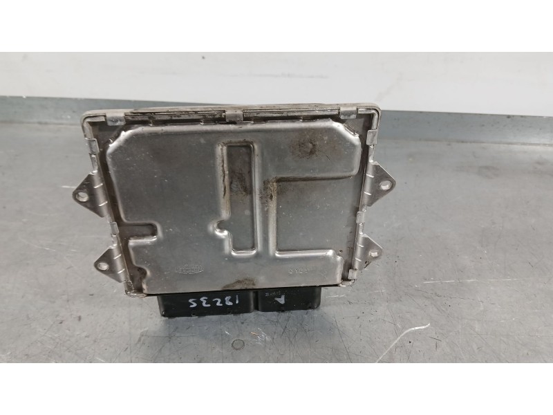 Recambio de centralita motor uce para challenger trigano autocarabana (250_) 150 multijet 2.3 d referencia OEM IAM   