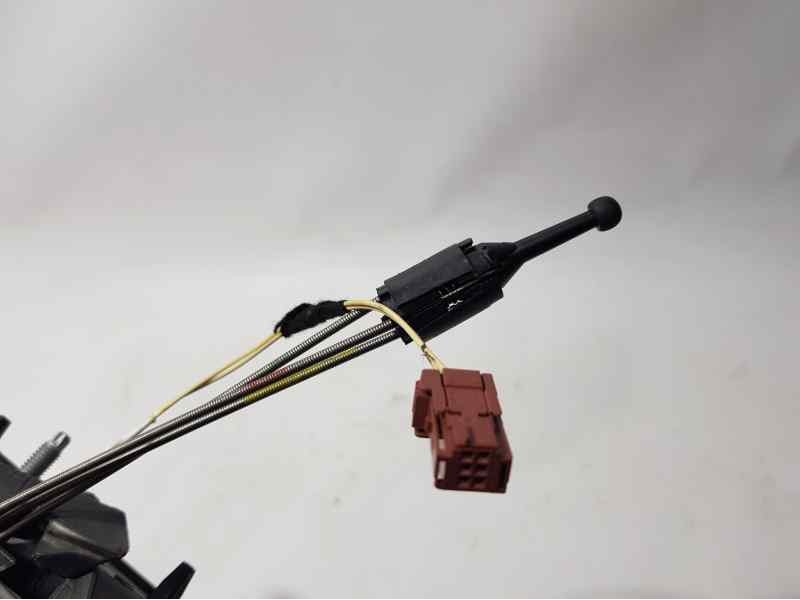 Recambio de retrovisor izquierdo para peugeot 208 access referencia OEM IAM   C/MANDO