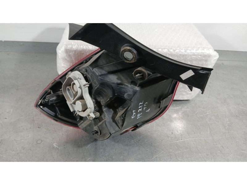 Recambio de piloto trasero derecho exterior para alfa romeo giulietta (940_) 2.0 jtdm (940.fxl1a) referencia OEM IAM 50513612  