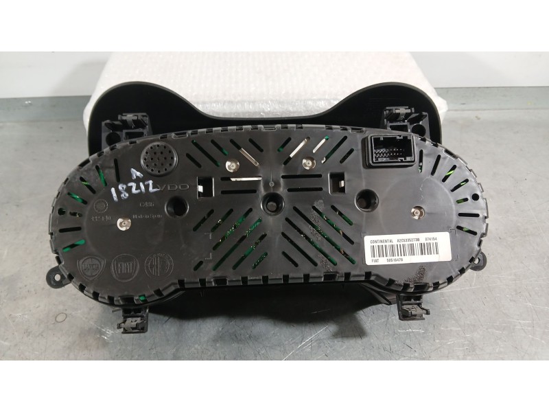Recambio de cuadro instrumentos para alfa romeo giulietta (940_) 2.0 jtdm (940.fxl1a) referencia OEM IAM 50527457  