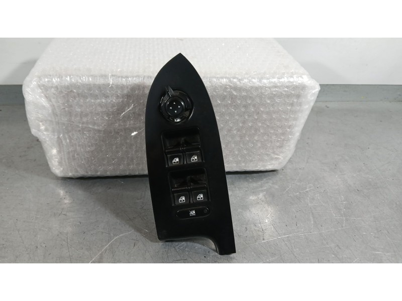 Recambio de mando elevalunas delantero izquierdo para alfa romeo giulietta (940_) 2.0 jtdm (940.fxl1a) referencia OEM IAM 156106
