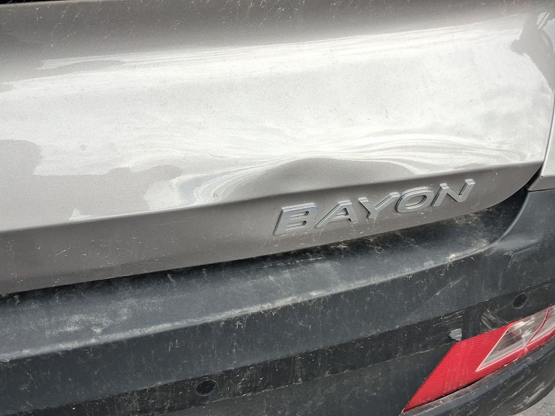 Recambio de porton trasero para hyundai bayon (bc3) 1.0 t-gdi referencia OEM IAM 72800Q0010 TOCADO 