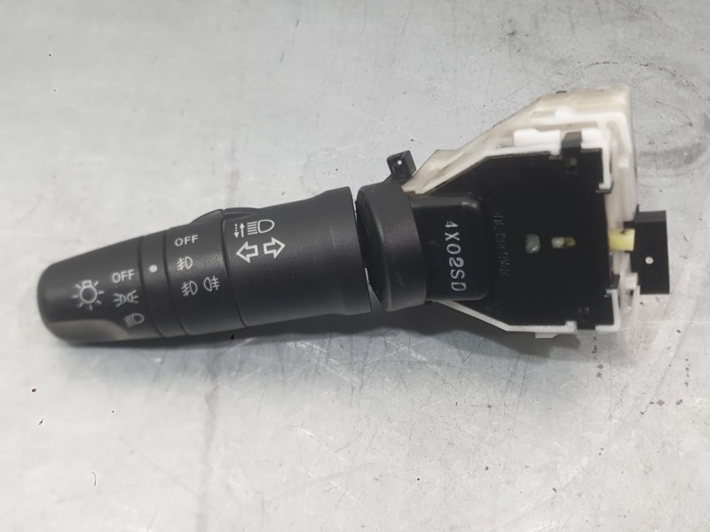 Recambio de mando luces para nissan nv200 furgoneta 1.5 dci 90 (m20, m20m) referencia OEM IAM 25540EM04E  25260EM30E