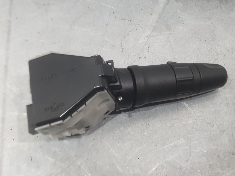 Recambio de mando luces para nissan nv200 furgoneta 1.5 dci 90 (m20, m20m) referencia OEM IAM 25540EM04E  25260EM30E