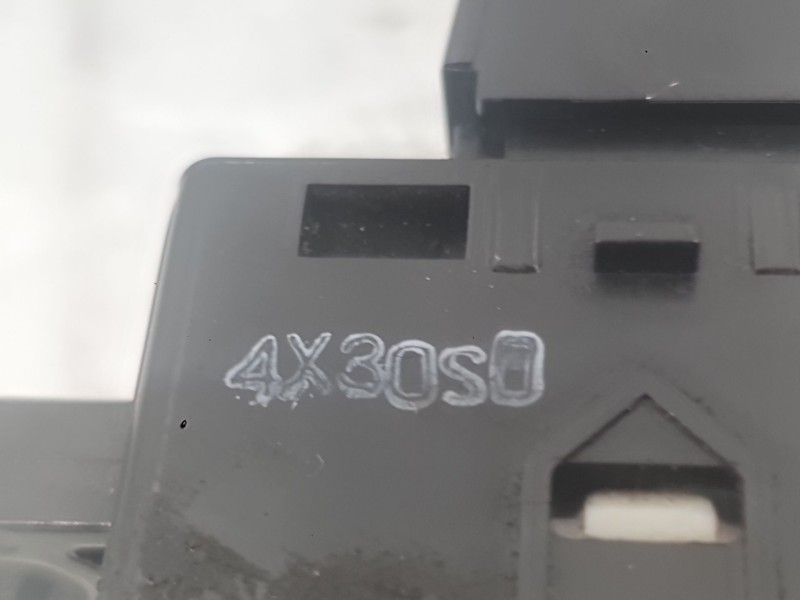 Recambio de mando elevalunas delantero derecho para nissan nv200 furgoneta 1.5 dci 90 (m20, m20m) referencia OEM IAM 254111FA0A 