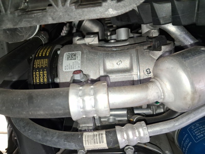 Recambio de compresor aire acondicionado para hyundai bayon (bc3) 1.0 t-gdi referencia OEM IAM 97701Q0300  