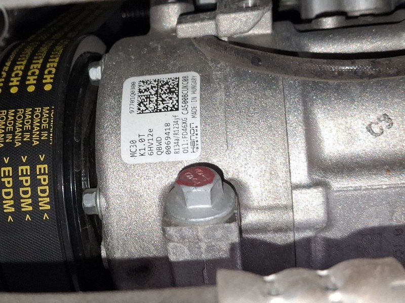 Recambio de compresor aire acondicionado para hyundai bayon (bc3) 1.0 t-gdi referencia OEM IAM 97701Q0300  