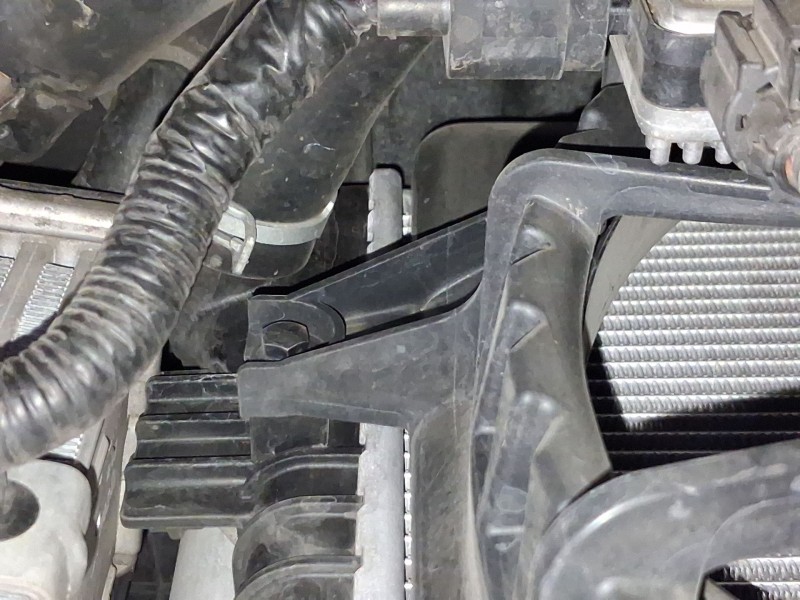 Recambio de radiador agua para hyundai bayon (bc3) 1.0 t-gdi referencia OEM IAM 25310Q0300  