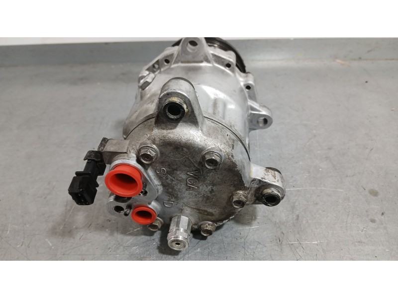 Recambio de compresor aire acondicionado para volkswagen polo (6n2) 1.4 referencia OEM IAM 6N0820803A AT445606 
